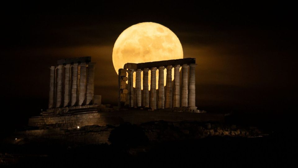 La Luna Azul de mayo deslumbra al mundo: las mejores imágenes de la luna llena más pequeña de 2026