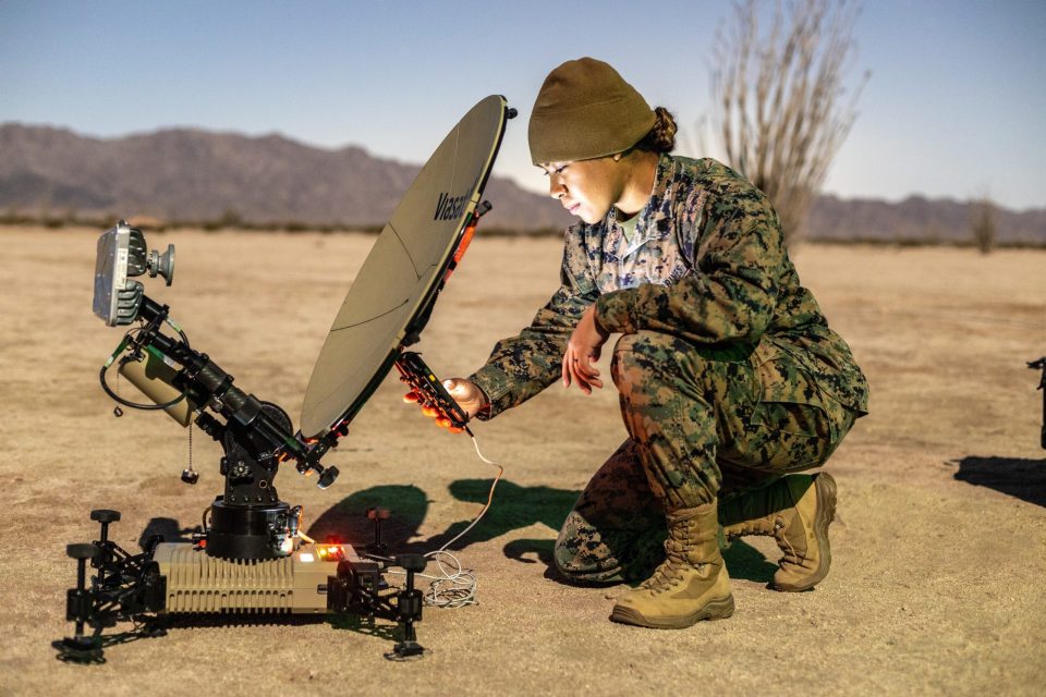 Viasat obtiene un contrato militar de 307 millones para revolucionar las comunicaciones satelitales del Cuerpo de Marines