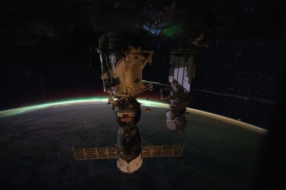 La Expedición 74 mantiene el ritmo frenético de actividades científicas en la Estación Espacial Internacional