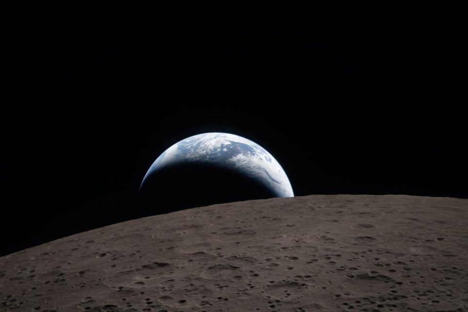 El desafío oculto del regreso a la Luna: los riesgos para la salud humana en el espacio profundo
