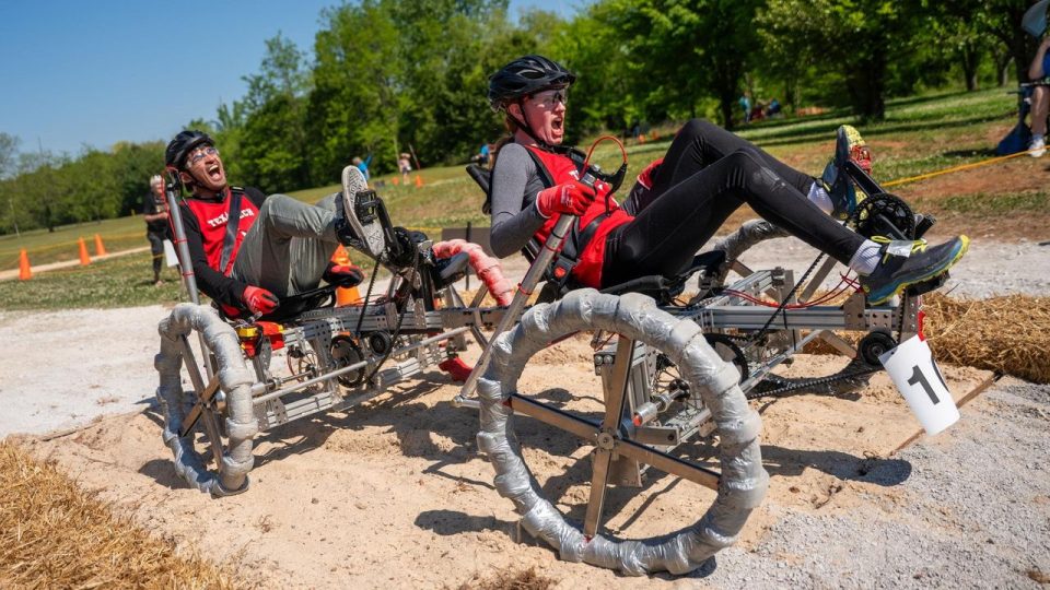 Cientos de estudiantes diseñan rovers lunares en un desafío épico de la NASA