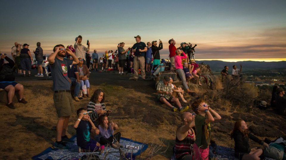 Eclipse Total de Sol 2026 en España: Los Desafíos de Observar el Espectáculo Cósmico al Atardecer