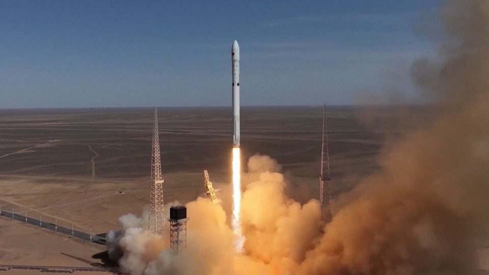 China sorprende con el lanzamiento secreto del Long March 12B, su cohete reutilizable tipo Falcon 9