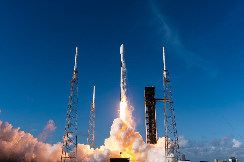 Exolaunch y SEOPS compran lanzamientos dedicados de Falcon 9 para misiones compartidas