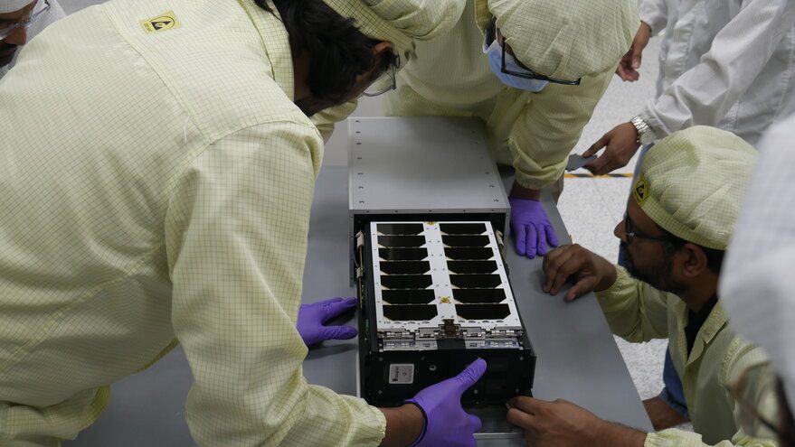 La startup india TakeMe2Space busca 55 millones para crear un centro de datos orbital de 50 kilovatios