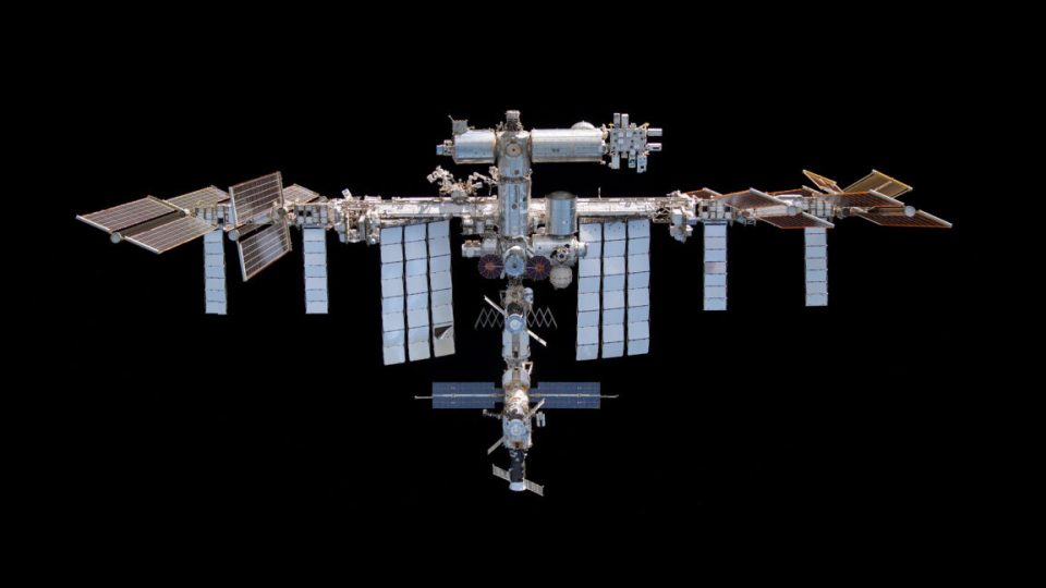 La fuga de aire de la EEI se agrava: NASA y Roscosmos buscan soluciones urgentes