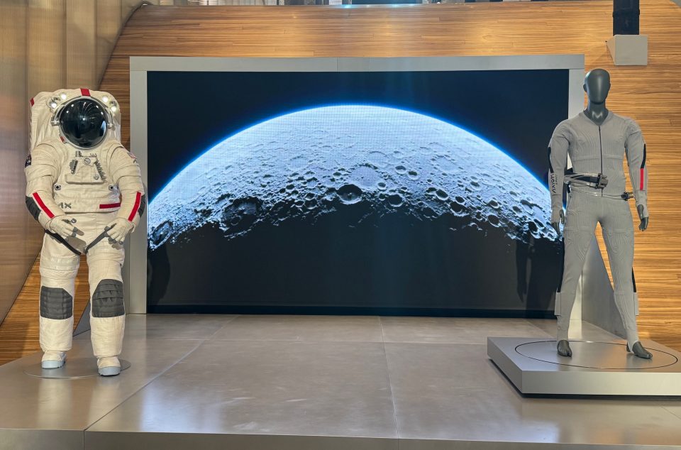 Axiom Space y Prada desvelan nuevos avances en el traje espacial lunar de próxima generación