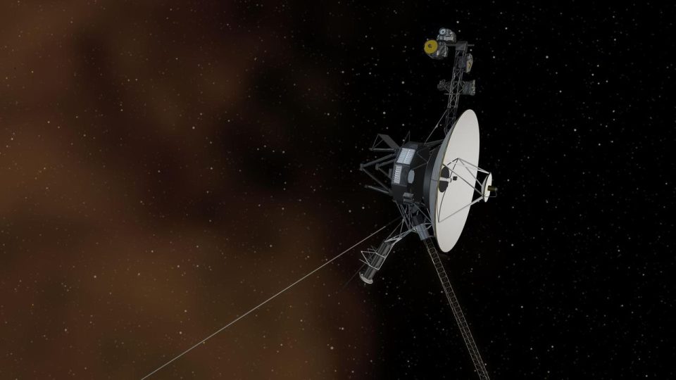 Las Voyager, casi 50 años en el espacio: ¿Cuánto tiempo más podrán seguir explorando el cosmos?