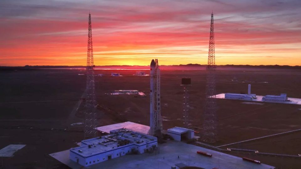 China acelera la construcción de su infraestructura de computación espacial con un nuevo marco institucional